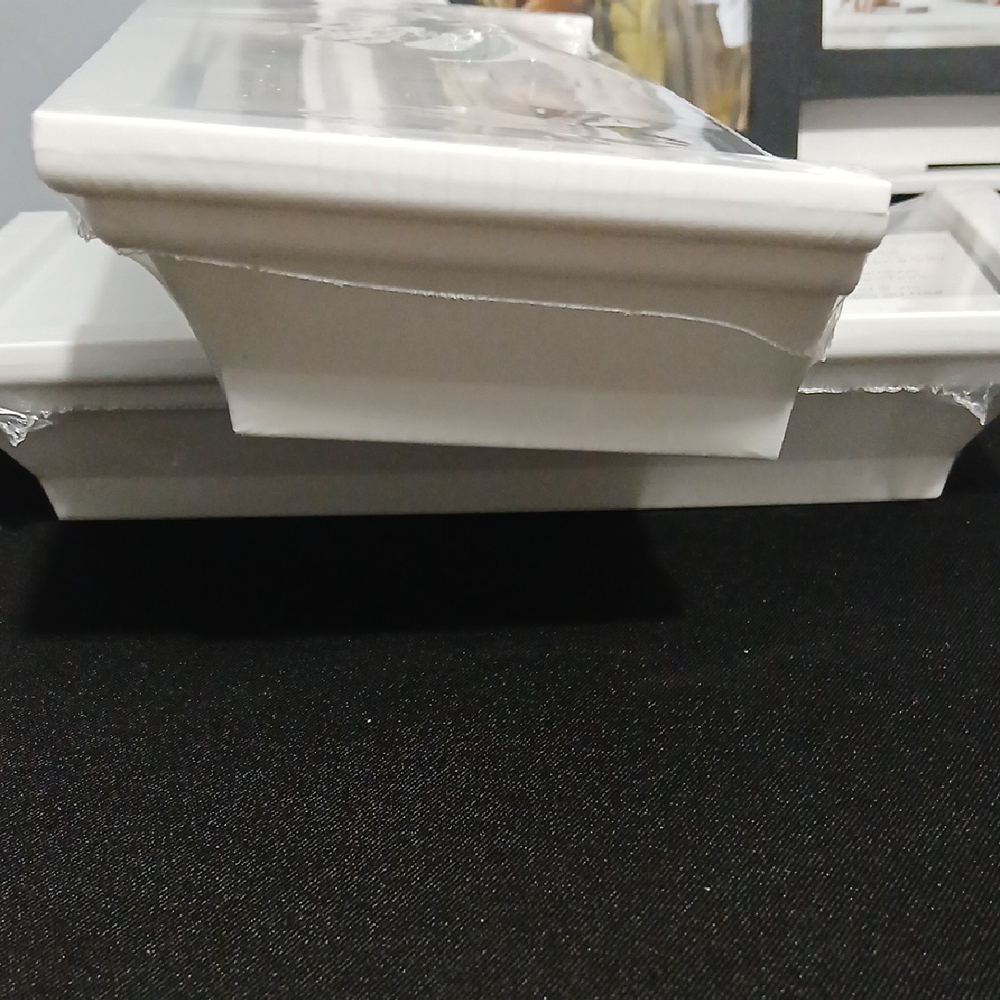 White Floating Shelf Set - Picture 4 of 5
